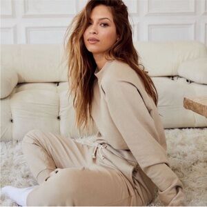 tan lines by sivan ayla tan crop sweatshirt size small